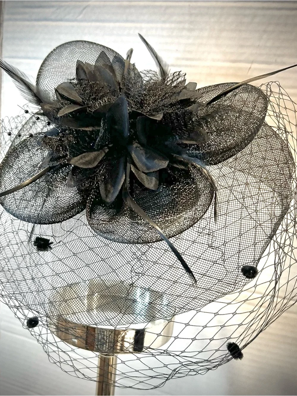 Black Feathered Veiled Fascinator Hat - Tea Parties, Kentucky Derby, Weddings